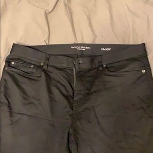 Banana Republic Men’s Traveler Pant